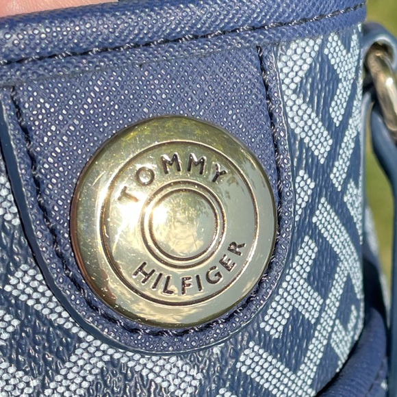 Tommy Hilfiger’s Blue Monogram Pattern Faux Leather Shoulder Bag GUC - Picture 2 of 10
